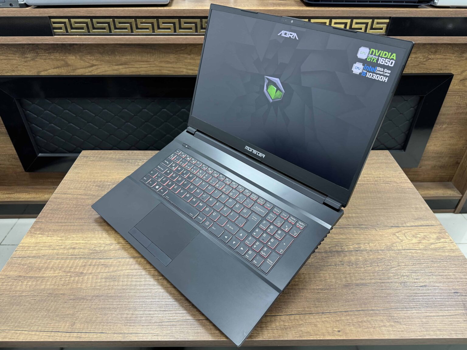 Monster Abra A7 V12.1 Intel Core i5 10300H 16GB 256GB SSD GTX1650 17.3" FHD 120Hz (İKİNCİ EL) - Görsel 4