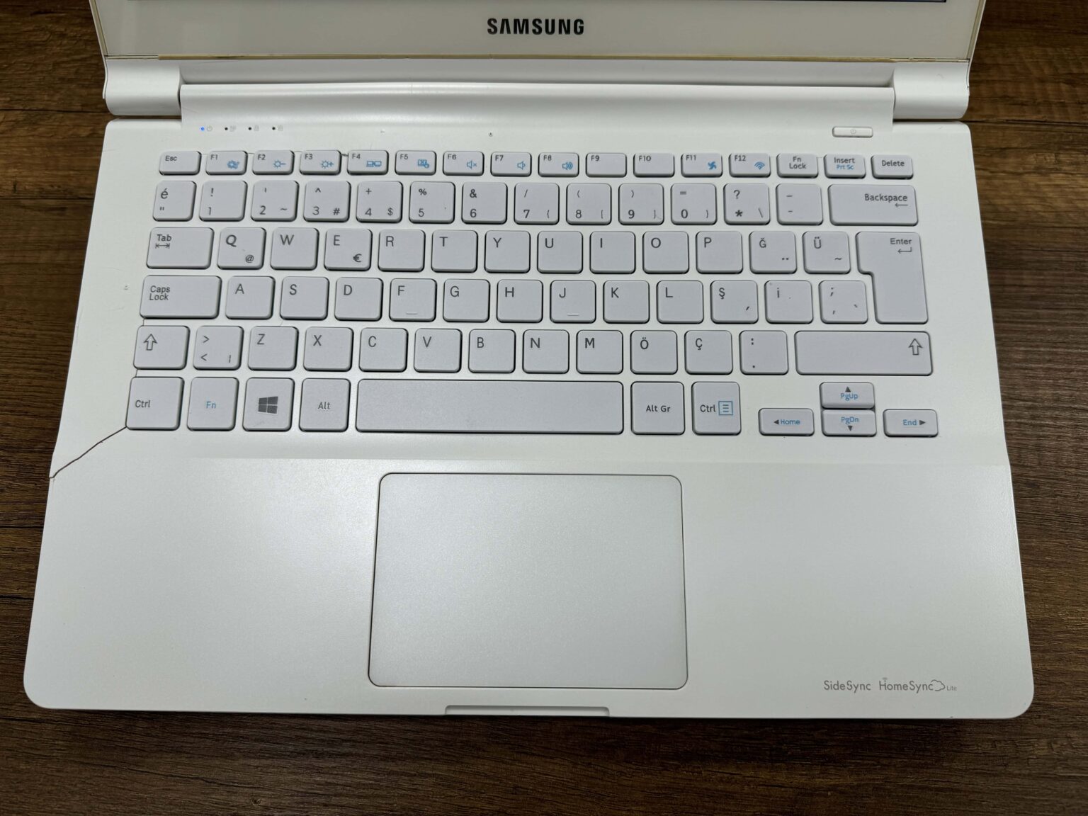 Samsung NP915S3G-K02TR Quad-Core 4GB 128GB SSD 13.3" HD DOKUNMATİK (İKİNCİ EL) - Görsel 2