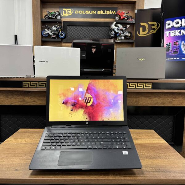 HP 15-DA2033NT Intel Core i5 10210U 4GB 256GB SSD 15.6" HD W10 9HN16EA (İKİNCİ EL)