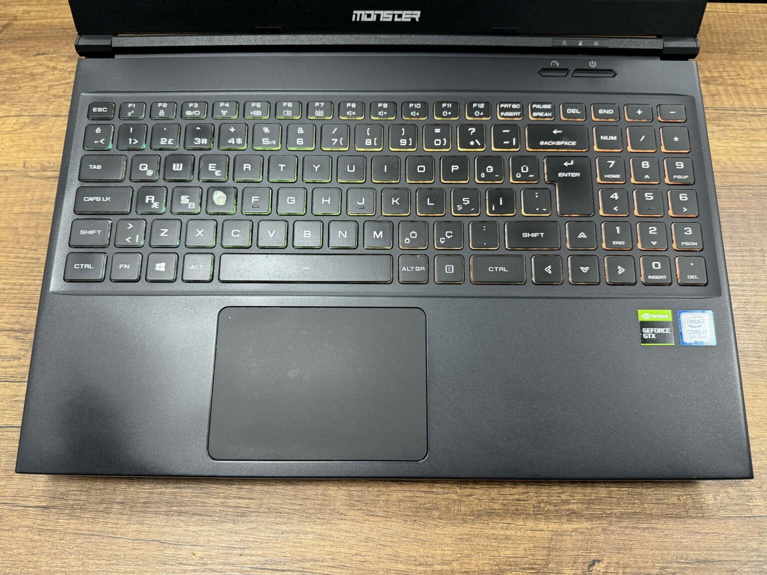 Monster Abra A5 V15.4 Intel Core i7 9750H 16GB 256GB SSD GTX1050 3GB 15.6" FHD (İKİNCİ EL) - Görsel 2