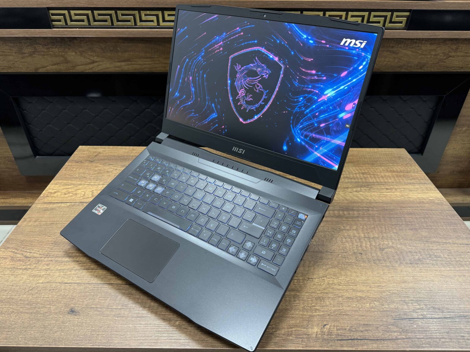 MSI Bravo 15 C7VE-062XTR AMD Ryzen 5 7535HS 16GB RAM 512GB SSD RTX4050 15.6" FHD 144Hz (İKİNCİ EL) - Görsel 4