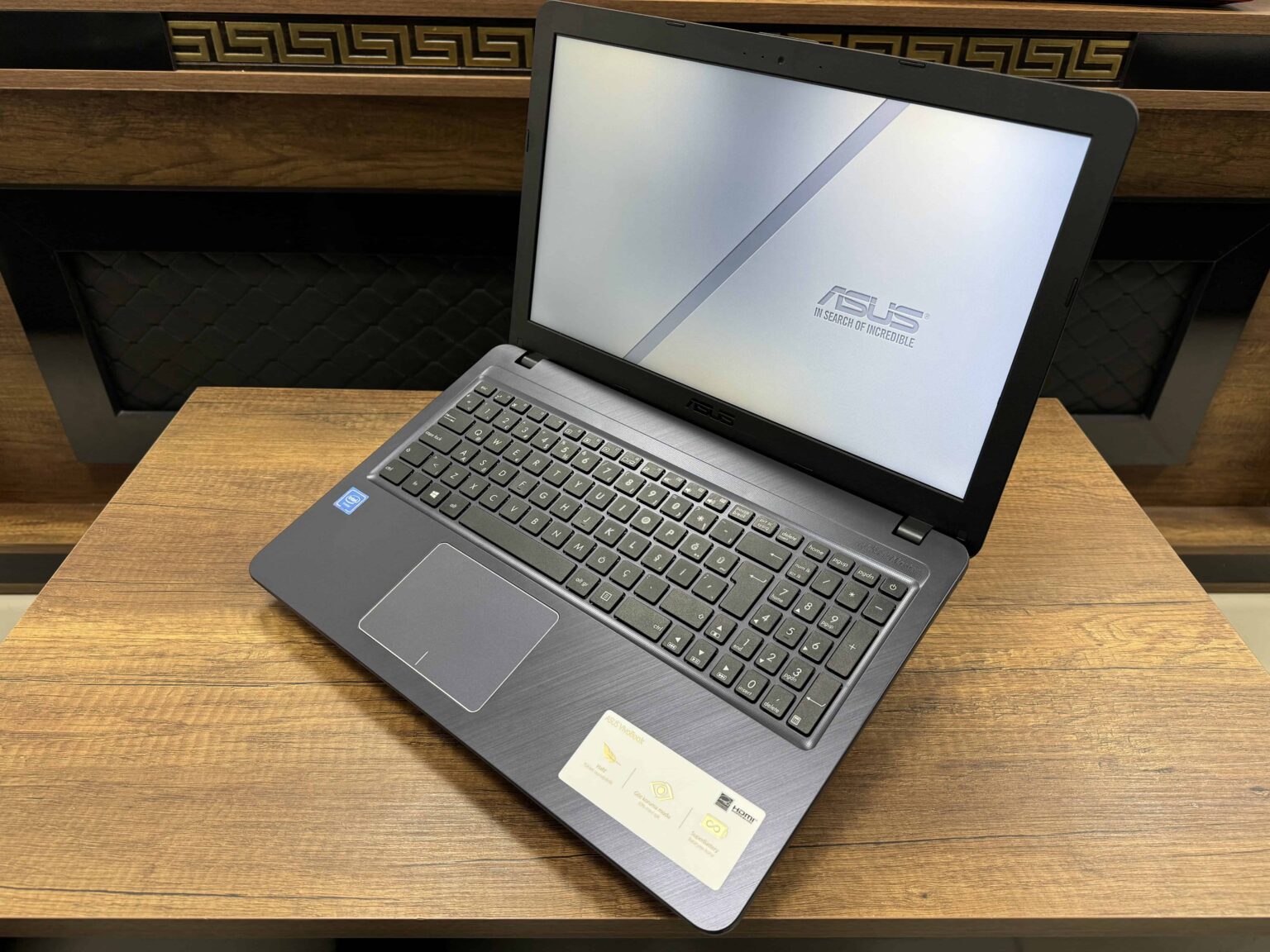 Asus X543MA-GQ495T Intel Celeron N4000 4GB RAM 240GB SSD 15.6" HD (İKİNCİ EL) - Görsel 4