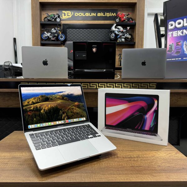 Apple MacBook Pro M2 8GB 256GB SSD macOS 13.3" QHD Gümüş MNEP3TU/A (İKİNCİ EL)