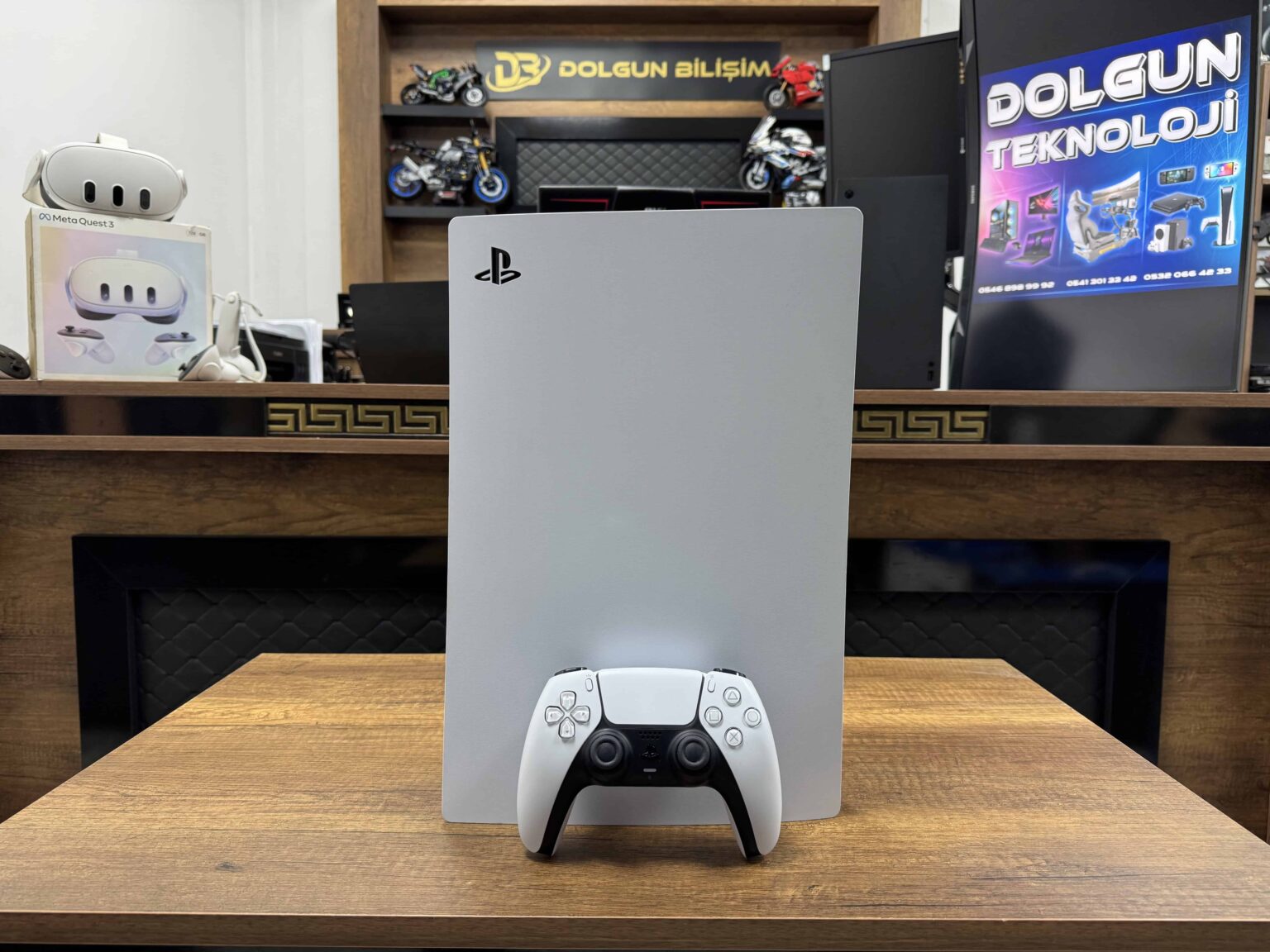 Sony PlayStation 5 Standart Edition CD'li 825 GB Tek Kol | Playstation5 - Görsel 2