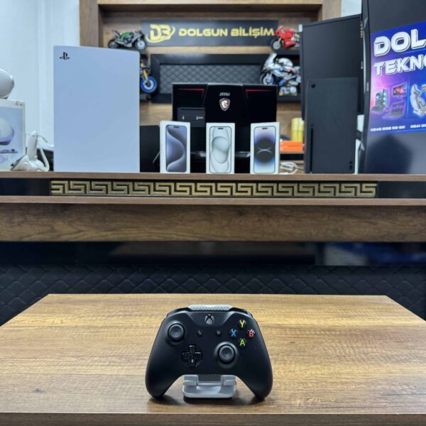 Xbox 8. Nesil Siyah Kol