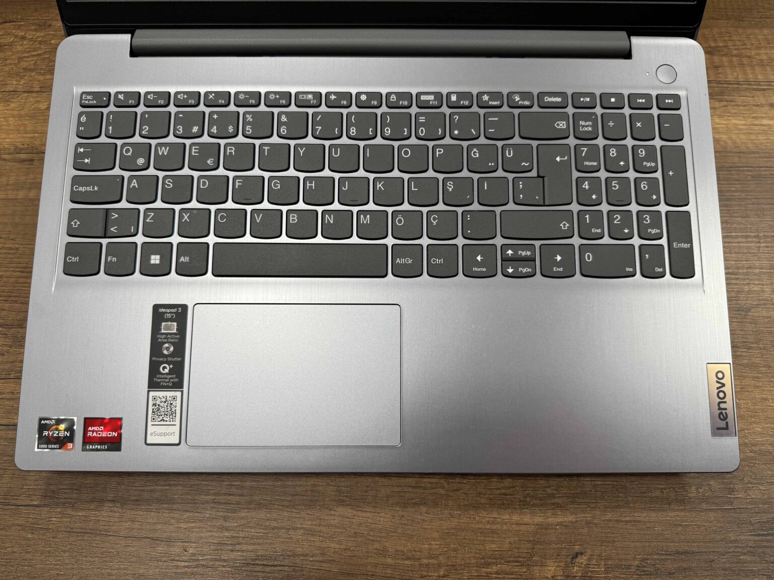 Lenovo Idepad 15ALC6 AMD Ryzen 3 5300U 8GB RAM 256GB SSD W11 15.6" FHD 82KU00VQTX (İKİNCİ EL) - Görsel 2