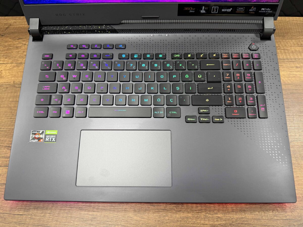 Asus ROG Strix G17 G713RS-KH005 AMD Ryzen 9 6900HX 32GB 1TB SSD RTX3080 17.3" FHD 165Hz (İKİNCİ EL) - Görsel 2