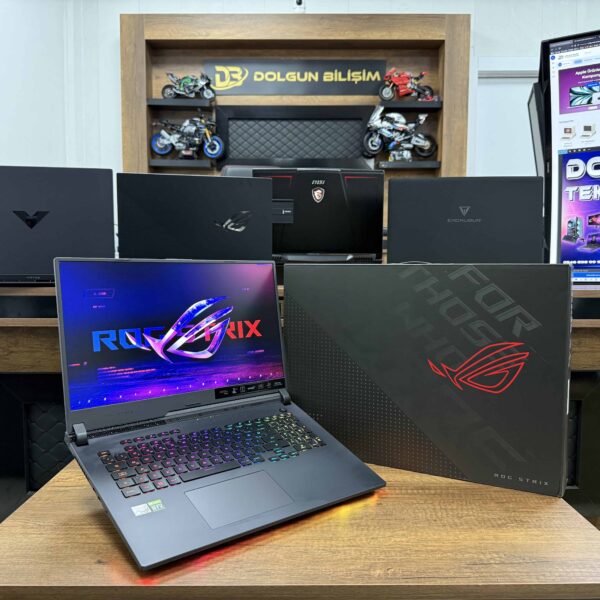 Asus ROG Strix G17 G713RS-KH005 AMD Ryzen 9 6900HX 32GB 1TB SSD RTX3080 17.3" FHD 165Hz (İKİNCİ EL)