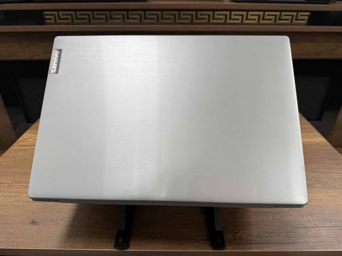 Lenovo IdeaPad S145-15API AMD Ryzen 7 3700U 8GB RAM 512GB SSD 15.6" FHD 81UT008DTX (İKİNCİ EL) - Görsel 3