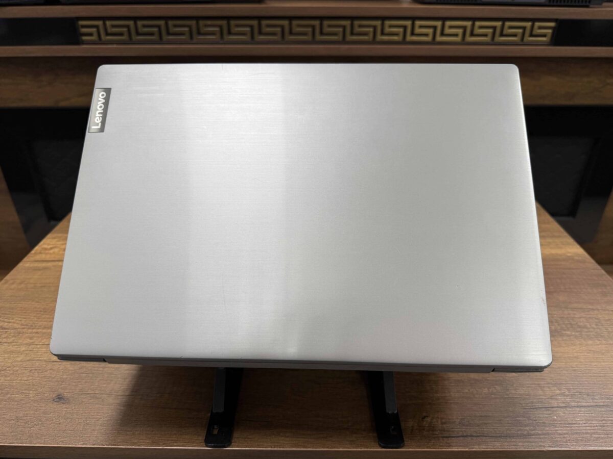 Lenovo IdeaPad S145-15API AMD Ryzen 7 3700U 8GB RAM 512GB SSD 15.6" FHD 81UT008DTX (İKİNCİ EL) - Görsel 3