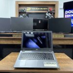 Acer Aspire V3-575G-792U Intel Core i7 6500U 8GB 240GB SSD 940M 15.6" HD NX.G5FEY.001 (İKİNCİ EL)
