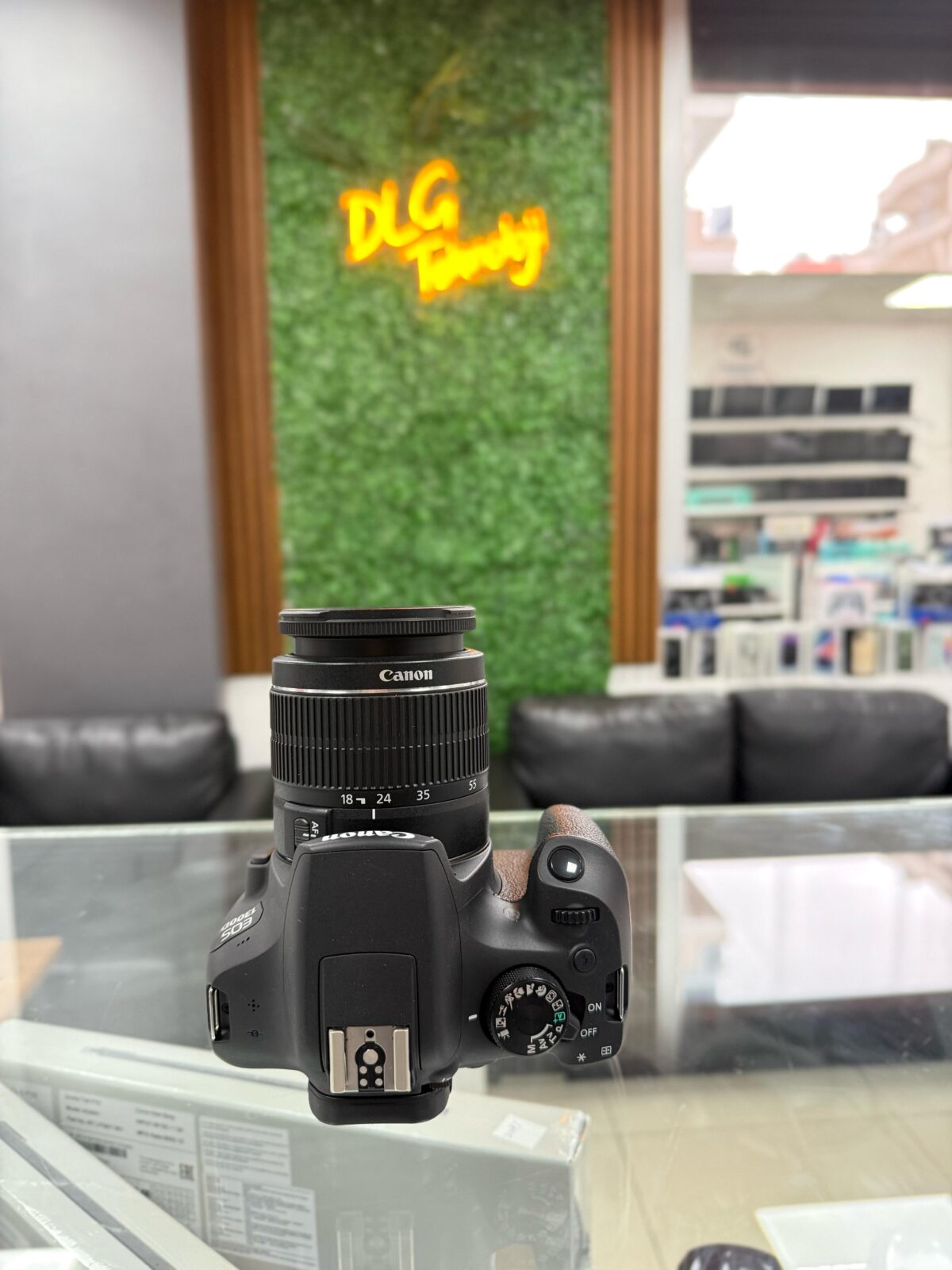 Canon EOS 1300D 18-55MM IS DSLR Fotoğraf Makinesi - Görsel 3