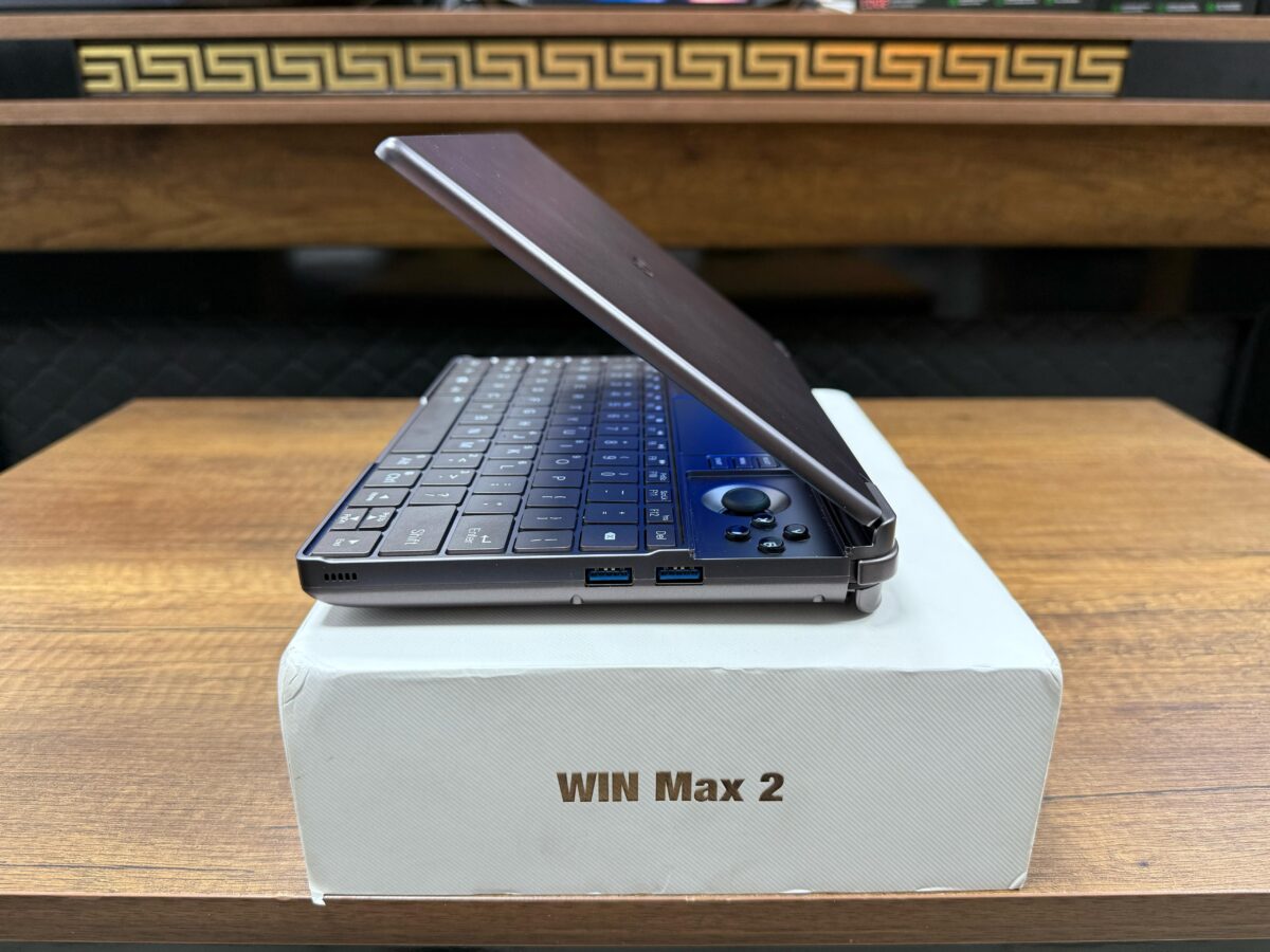 GPD WIN MAX 2 AMD Ryzen 7 6800U 32GB RAM 2TB SSD Taşınabilir Oyun Bilgisayarı (İKİNCİ EL) - Görsel 7