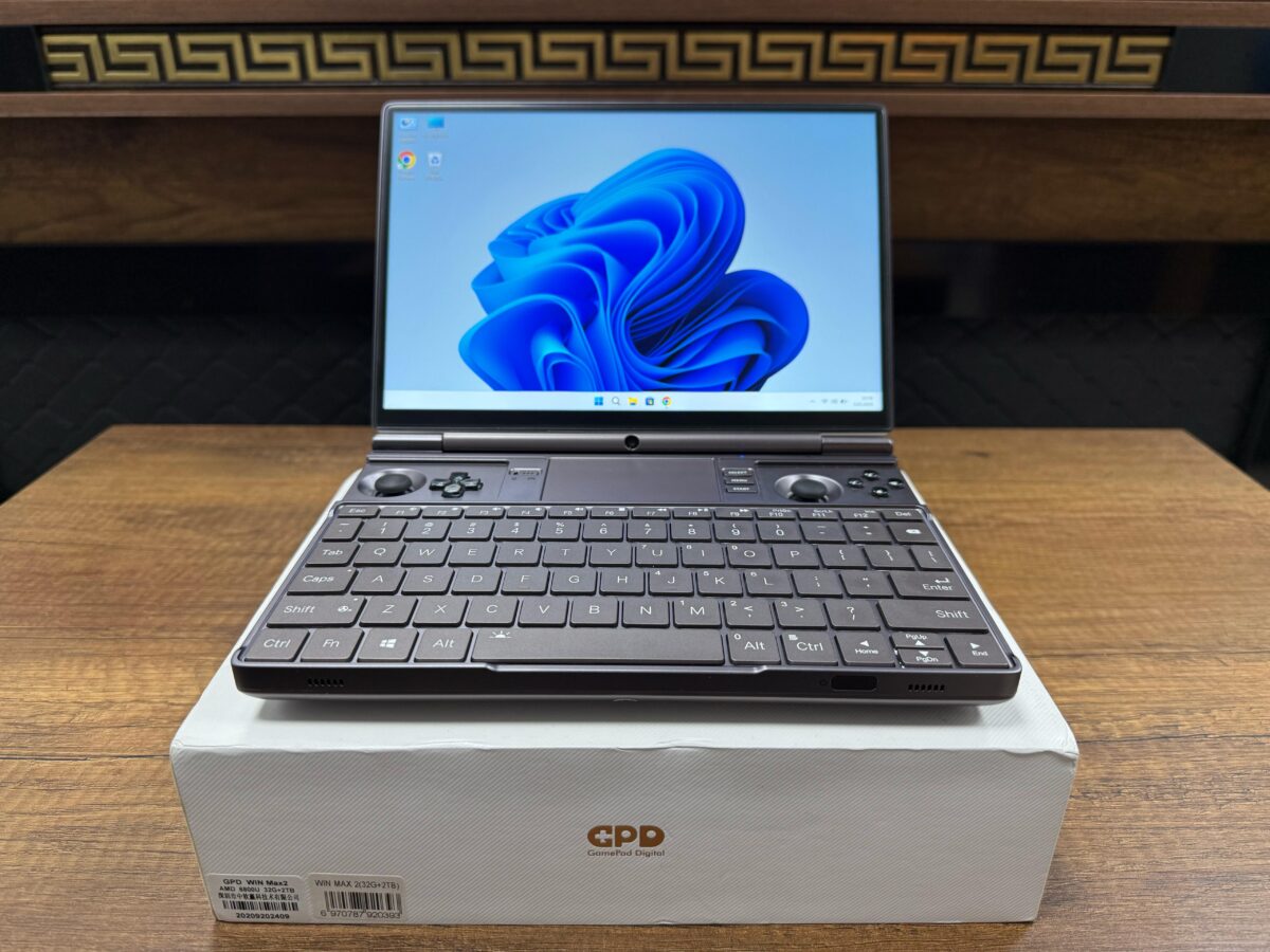 GPD WIN MAX 2 AMD Ryzen 7 6800U 32GB RAM 2TB SSD Taşınabilir Oyun Bilgisayarı (İKİNCİ EL) - Görsel 2