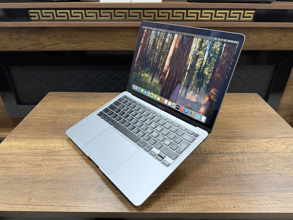 Apple MacBook Air M1 8GB 256GB SSD macOS 13.3" QHD+ Uzay Grisi MGN63TU/A (İKİNCİ EL) - Görsel 4