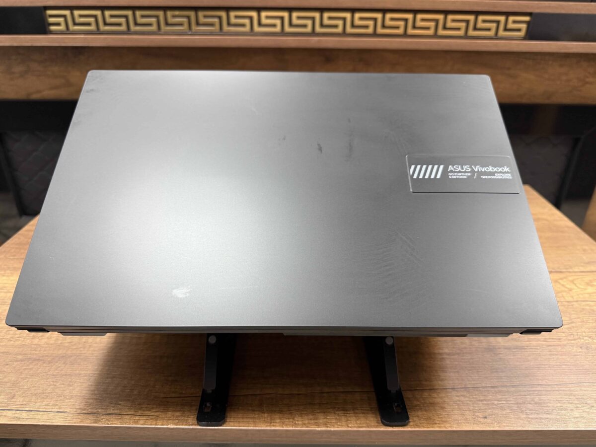 Asus Vivobook Go 15 E1504FA-NJ072W AMD Ryzen 3 7320U 8GB 256GB SSD W11 15.6" FHD (İKİNCİ EL) - Görsel 3