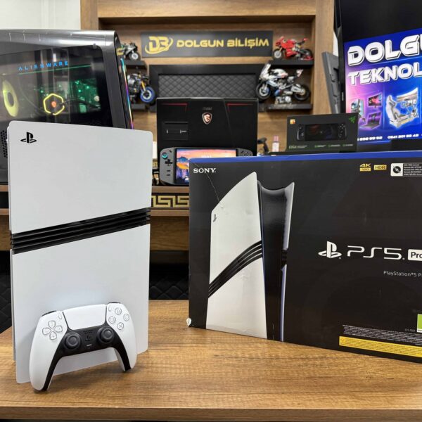 Sony PlayStation 5 Pro Kutulu 2 TB Tek Kol | İkinci El