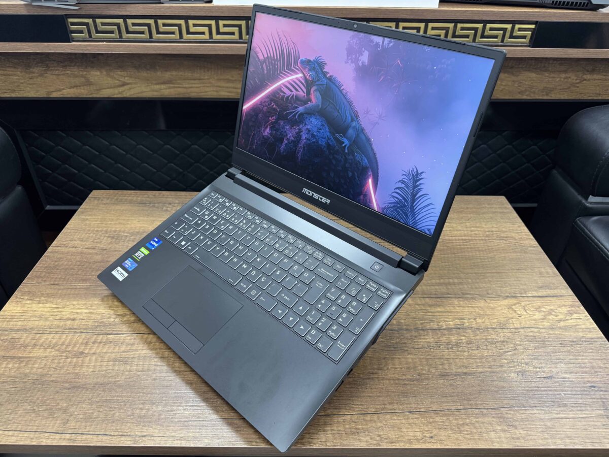 Monster Abra A5 V17.4.4  Intel Core i7 11800H 32GB RAM 1TB SSD W10 RTX 3060 15.6” FHD 144Hz IPS (İKİNCİ EL) - Görsel 2