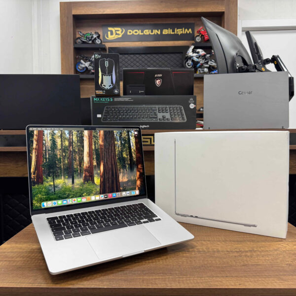Apple MacBook Air M3 16GB RAM 512GB SSD macOS 15” QHD+ Gümüş MXD23TU/A (İKİNCİ EL)