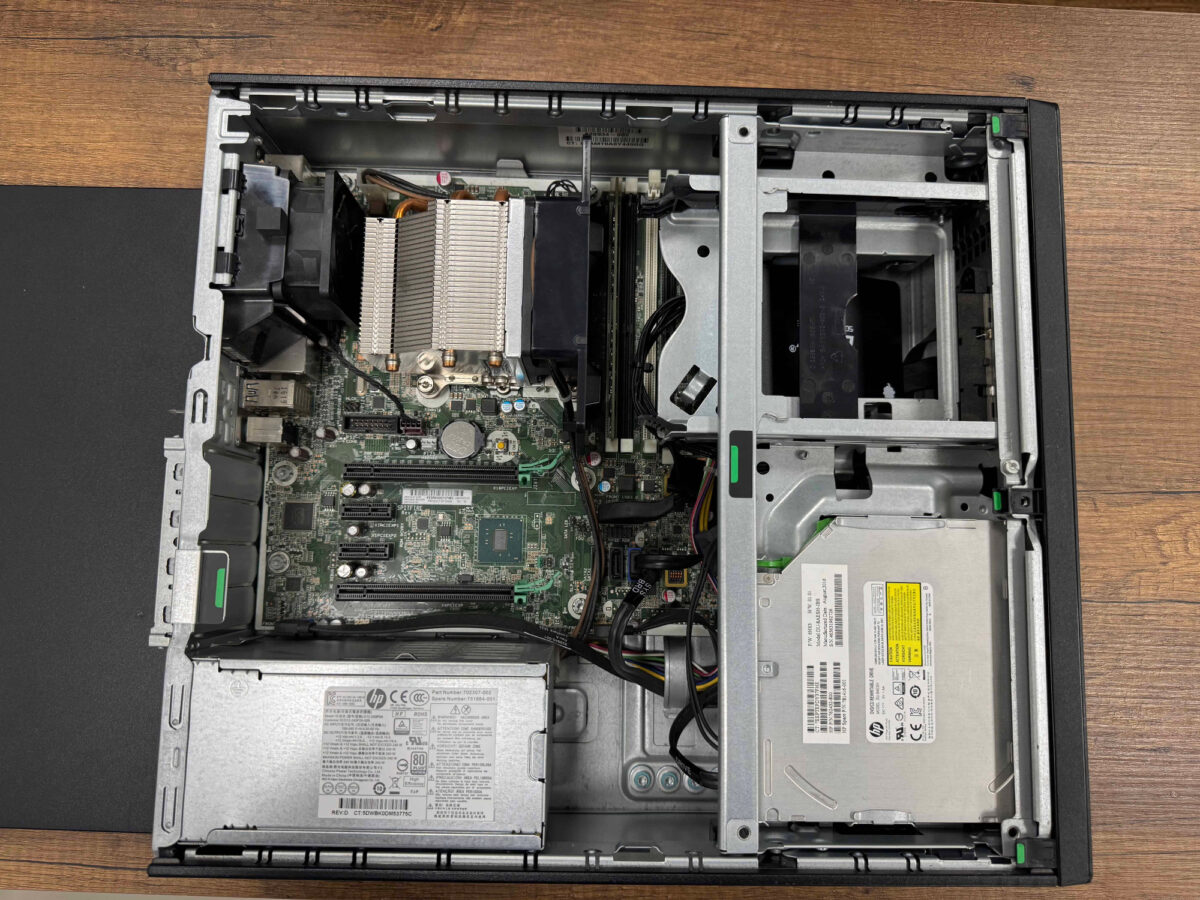 Hp Z240 SFF Workstation Intel Xeon E3 1225 8GB RAM 256GB SSD (İKİNCİ EL) - Görsel 4