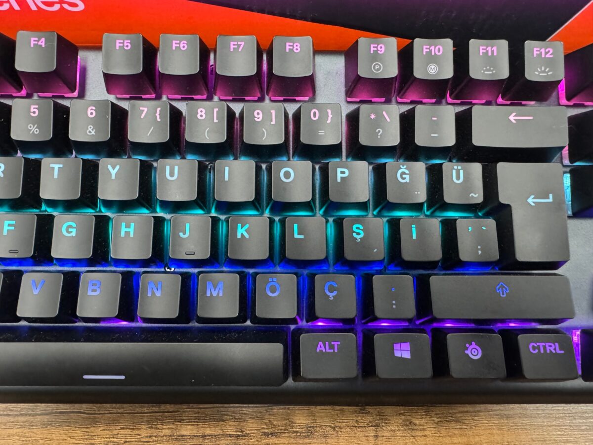 SteelSeries Apex 5 Hibrit RGB Blue Switch Kablolu Mekanik Oyuncu Klavyesi SSK64538 (İKİNCİ EL) - Görsel 4