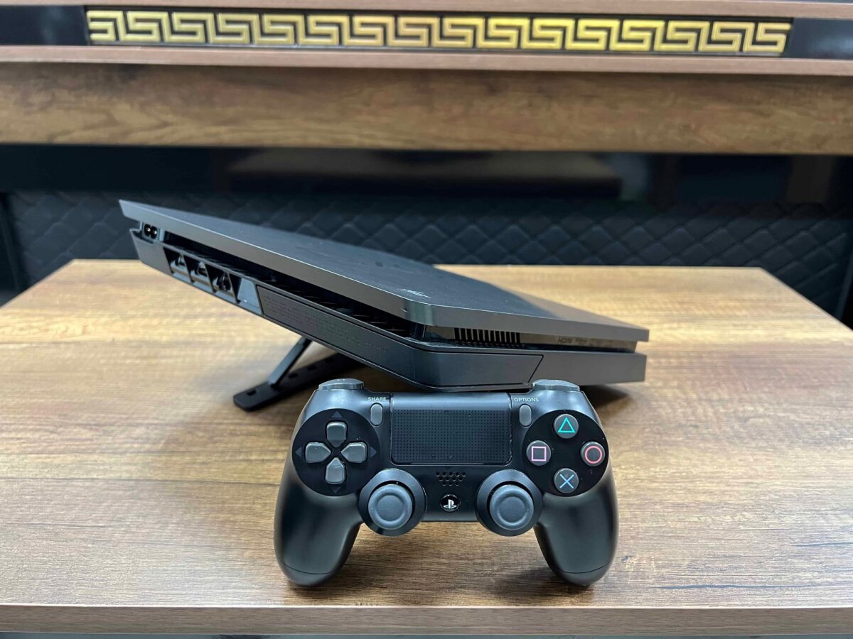 PlayStation 4 Özel Seri 500 GB Tek Kol (İKİNCİ EL) - Görsel 6