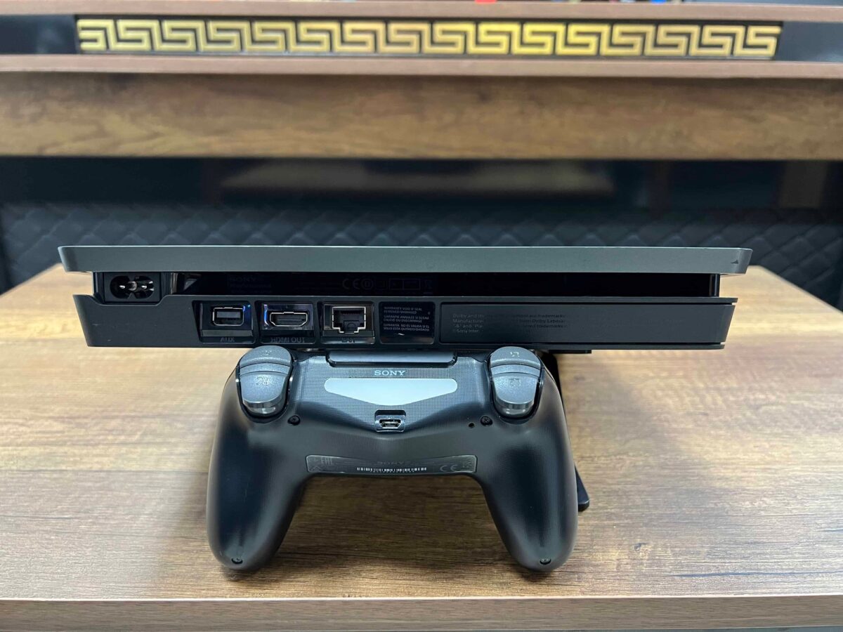 PlayStation 4 Özel Seri 500 GB Tek Kol (İKİNCİ EL) - Görsel 7