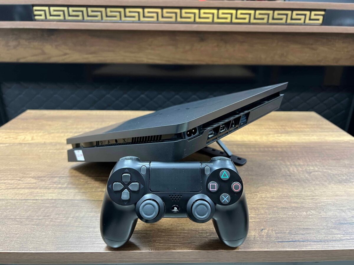 PlayStation 4 Özel Seri 500 GB Tek Kol (İKİNCİ EL) - Görsel 8