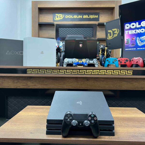 PlayStation 4 Pro 1 TB Tek Kol (İKİNCİ EL)