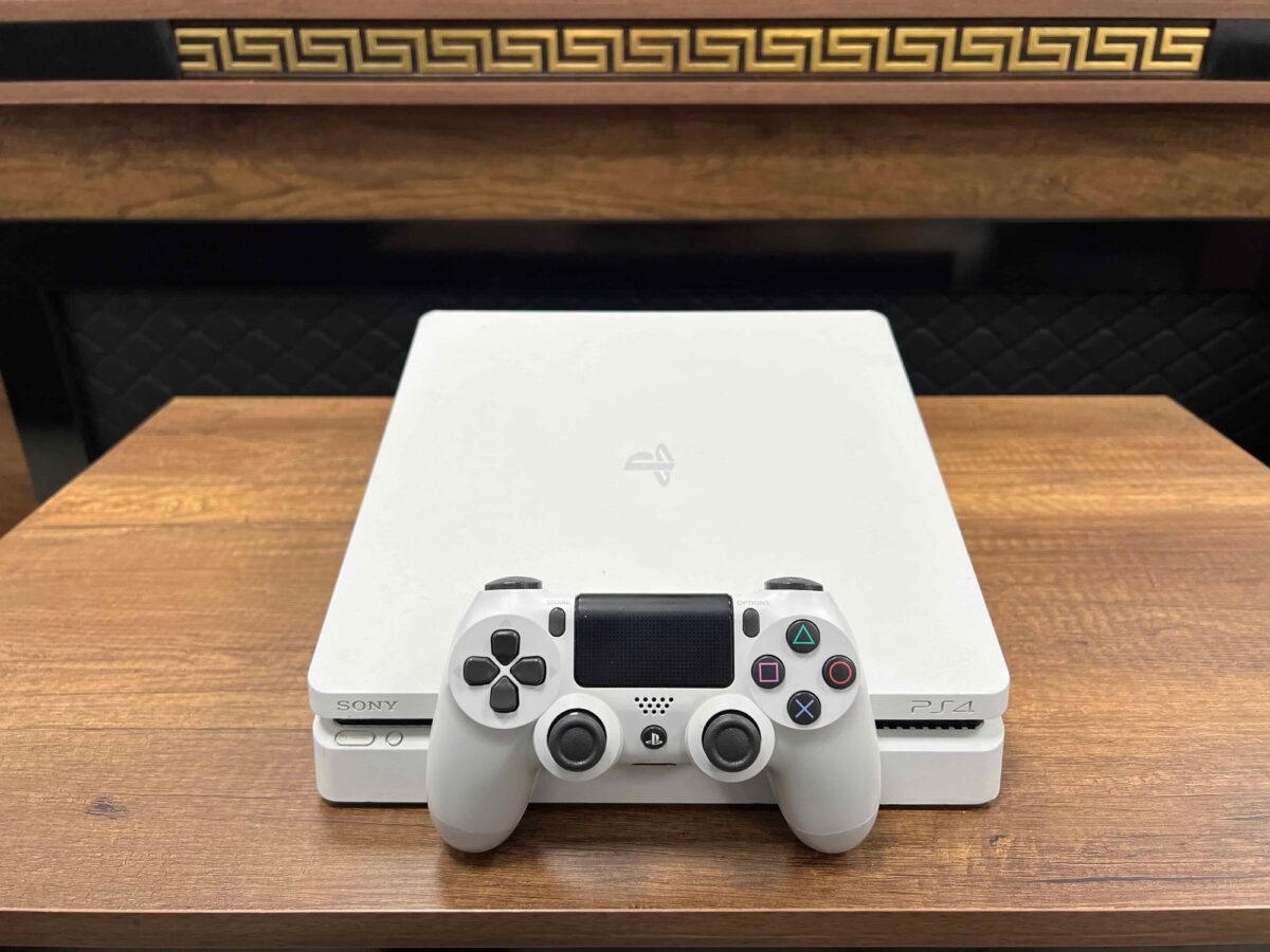 PlayStation 4 Slim Beyaz 500 GB Tek Kol (İKİNCİ EL) - Görsel 3