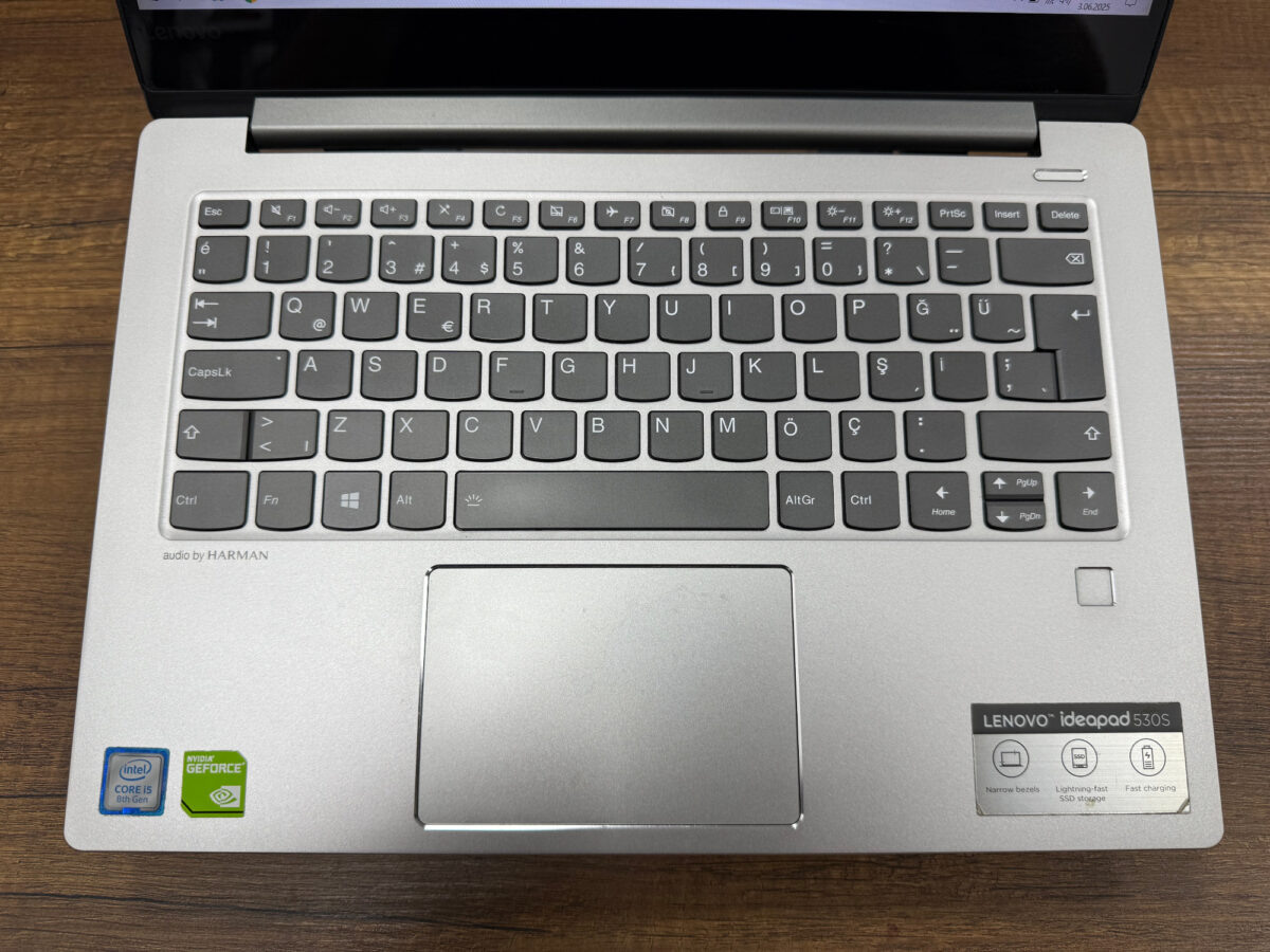 Lenovo IdeaPad 530S Intel Core i5 8250U 8GB RAM 256GB SSD MX130 W10 14” FHD 81EU00A8TX (İKİNCİ EL) - Görsel 2