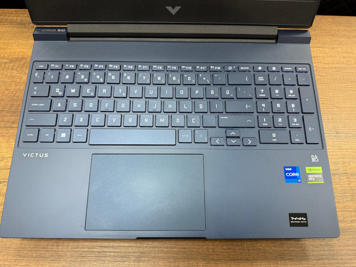 HP Victus Gaming 15-FA1012NT Intel Core i7 13700H 16GB RAM 1TB SSD RTX4050 W11 15.6” FHD 144Hz 7N9S6EA (İKİNCİ EL) - Görsel 2