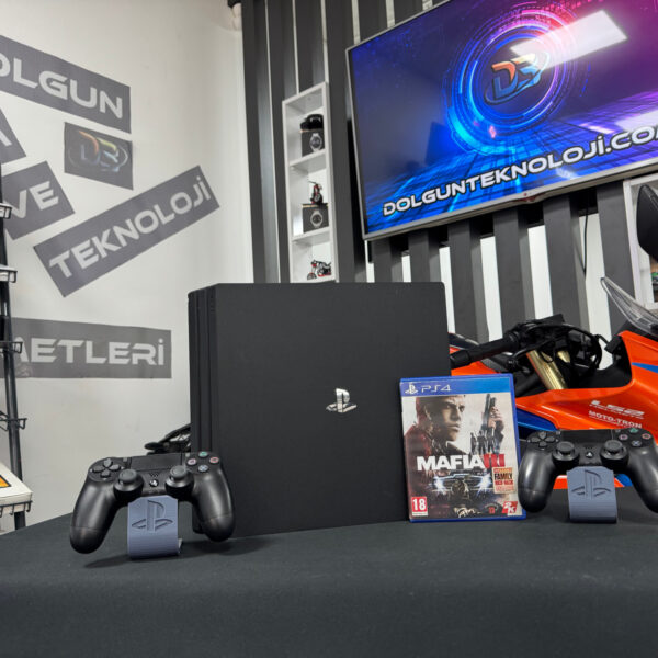 PlayStation 4 Pro 1TB Çift Kol + Mafia 3 Oyun CD’si (İKİNCİ EL)