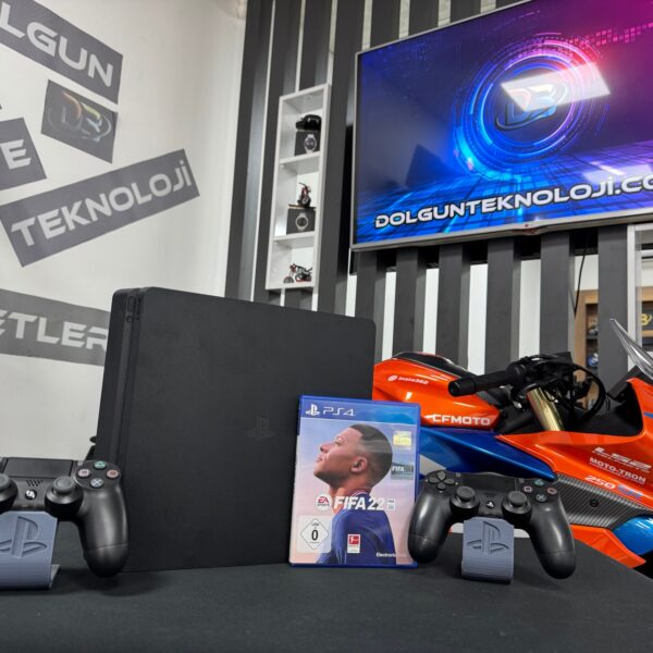 PlayStation 4 Slim 500GB Çift Kol + Fifa 22 Oyun CD’si (İKİNCİ EL)