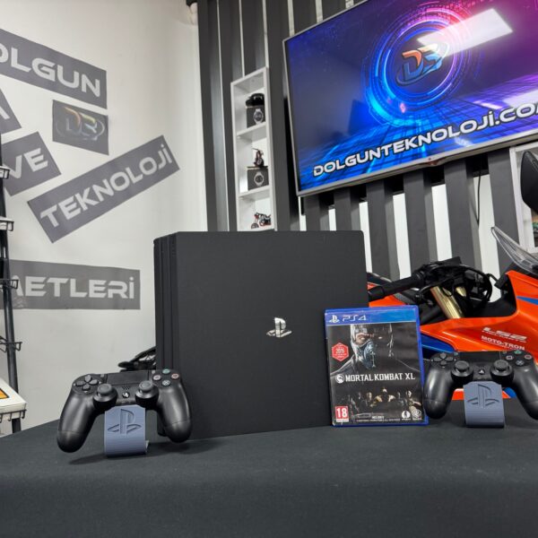 PlayStation 4 Pro 1TB Çift Kol + Mortal Kombat XL Oyun CD’si (İKİNCİ EL)