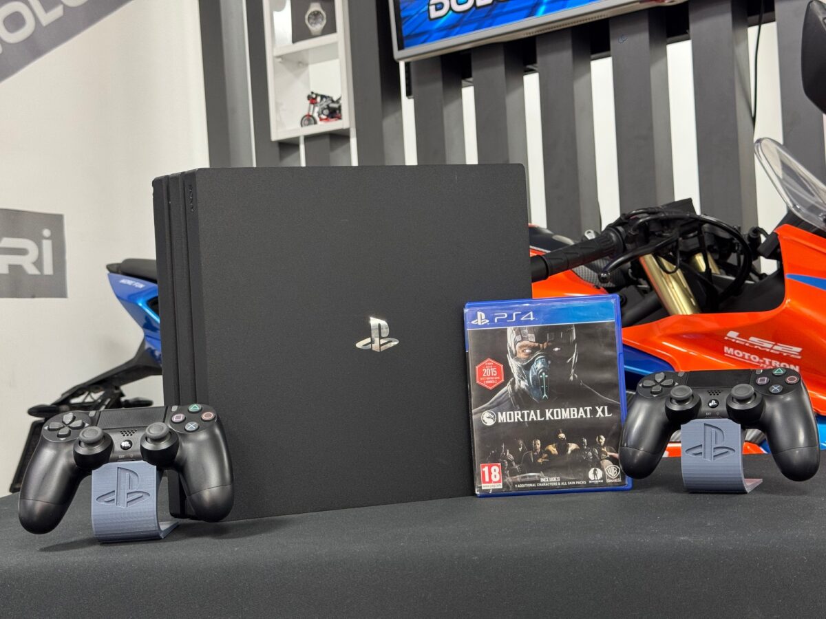 PlayStation 4 Pro 1TB Çift Kol + Mortal Kombat XL Oyun CD’si (İKİNCİ EL) - Görsel 2