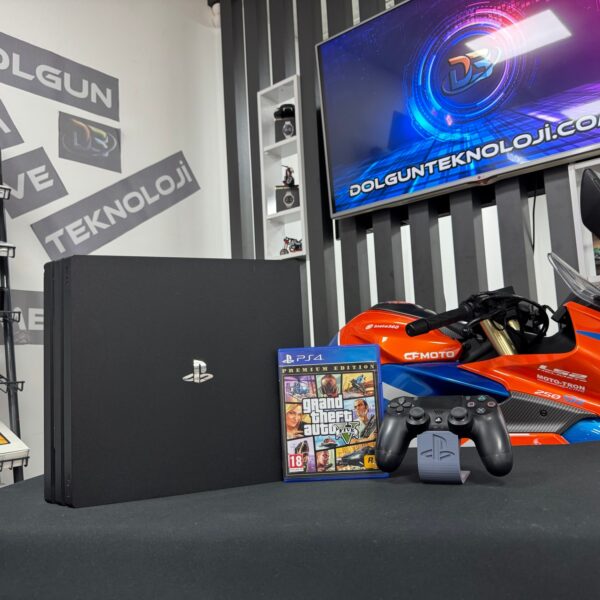 PlayStation 4 Pro 1TB Tek Kol + Grand Theft Auto 5 (GTA 5) Oyun CD’si (İKİNCİ EL)