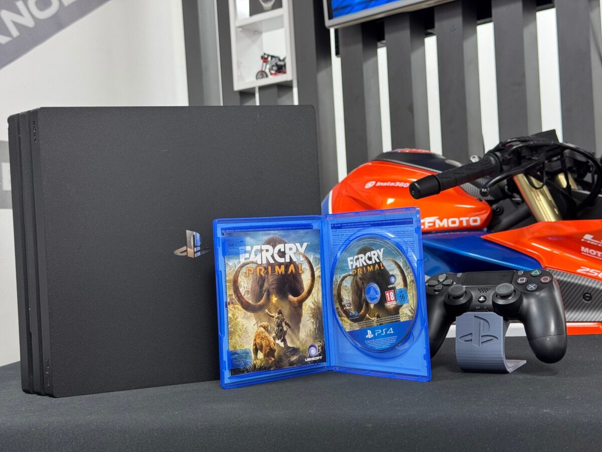 PlayStation 4 Pro 1TB Tek Kol + Far Cry Primal Oyun CD’si (İKİNCİ EL) - Görsel 3