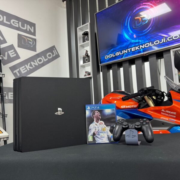 PlayStation 4 Pro 1TB Tek Kol + Fifa 18 Oyun CD’si (İKİNCİ EL)