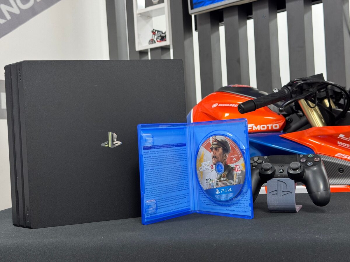 PlayStation 4 Pro 1TB Tek Kol + Just Cause 3 Oyun CD’si (İKİNCİ EL) - Görsel 3