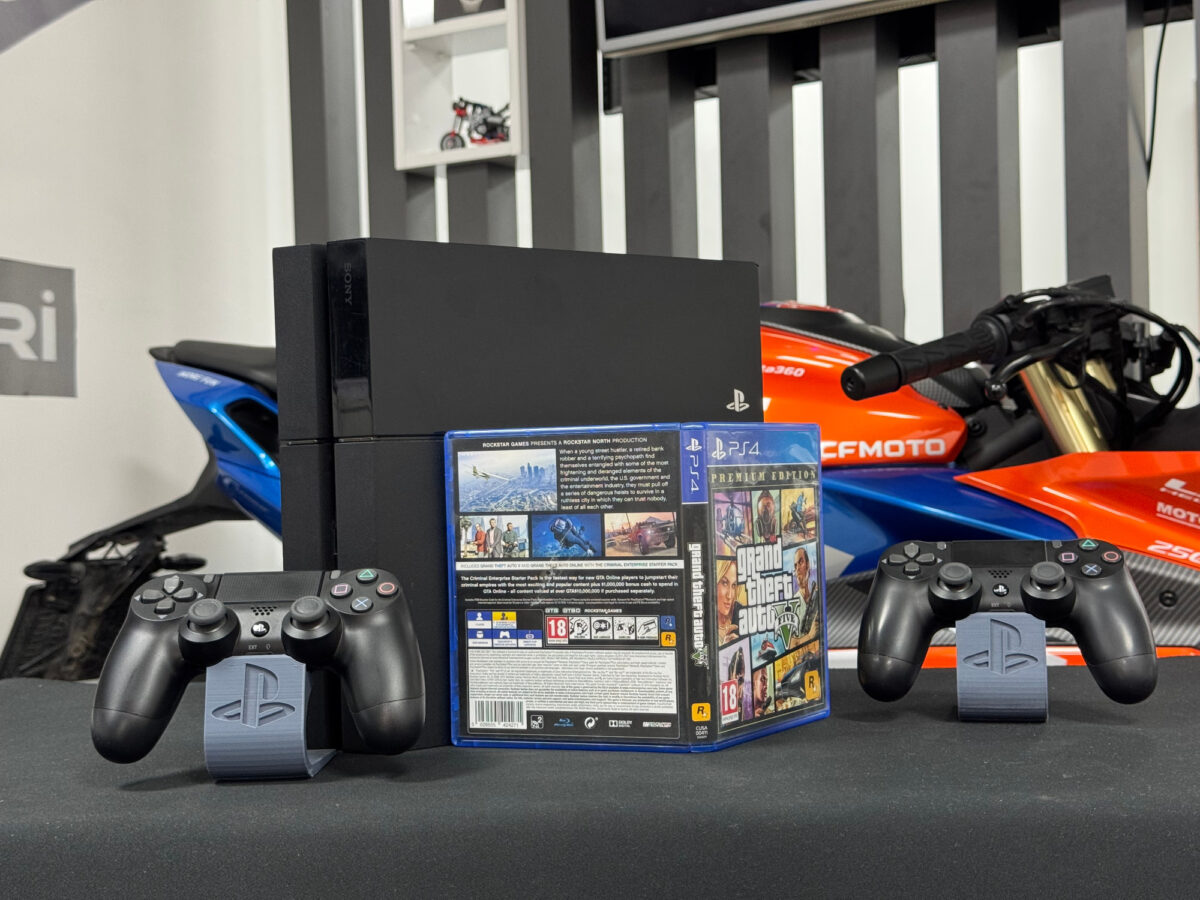 PlayStation 4 Fat 500GB Çift Kol + Grand Theft Auto (Gta5) Oyun CD’si (İKİNCİ EL) - Görsel 4