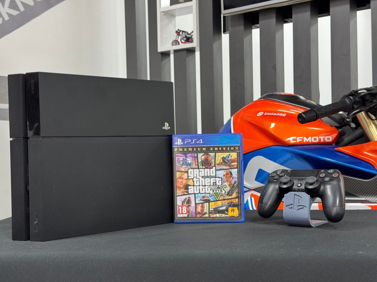 PlayStation 4 Fat 500GB Tek Kol + Gta 5 (İKİNCİ EL) - Görsel 2