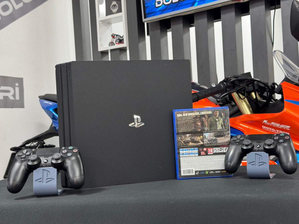 PlayStation 4 Pro 1TB Çift Kol + Mafia 3 Oyun CD’si (İKİNCİ EL) - Görsel 5