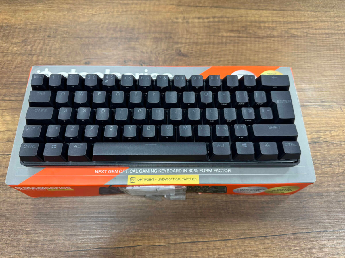 SteelSeries Apex 9 Mini Mekanik Oyun Klavyesi (İKİNCİ EL) - Görsel 2
