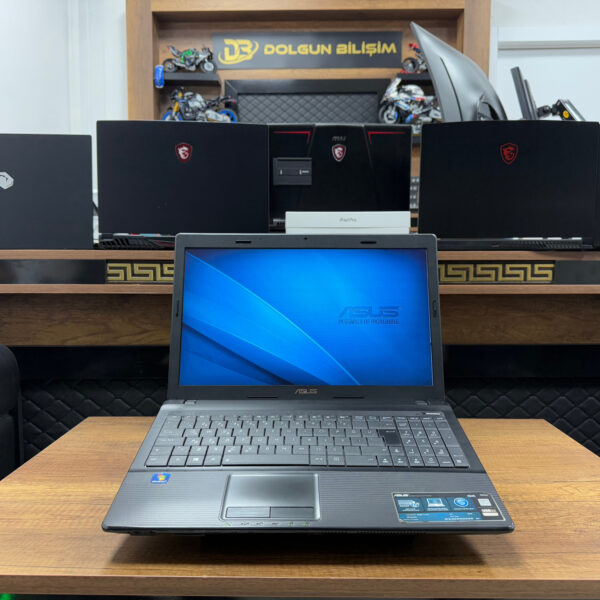 Asus X54C Intel Core i3 2350M 4GB RAM 128GB SSD 15.6” HD (İKİNCİ EL)