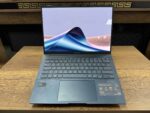 Asus ZenBook UX3405MA-PP086W Intel Core Ultra 5 125H 16GB RAM 512GB SSD W11 14” QHD+ OLED (İKİNCİ EL) - Görsel 2