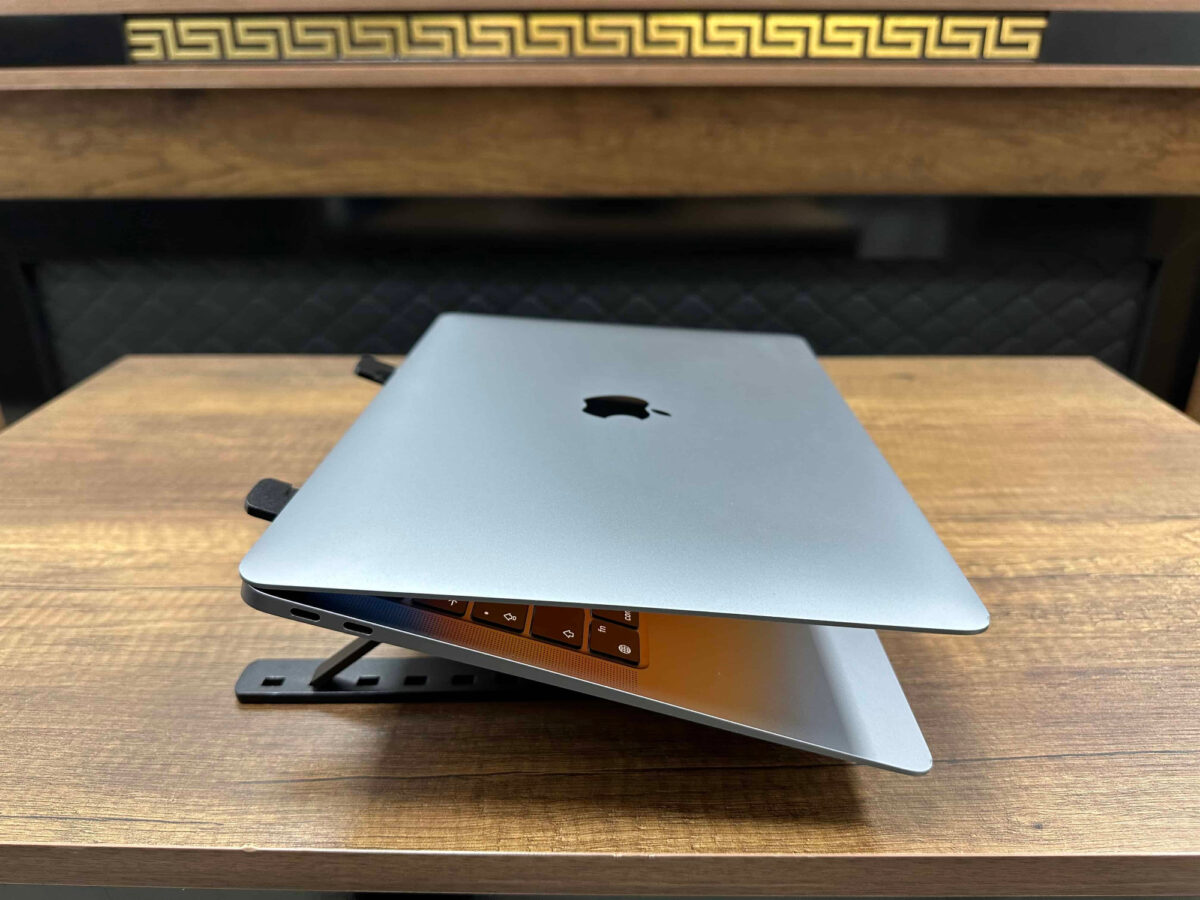 Apple MacBook Air M1 8GB RAM 256GB SSD macOS 13” QHD+ Uzay Grisi MGN63TU/A (İKİNCİ EL) - Görsel 6