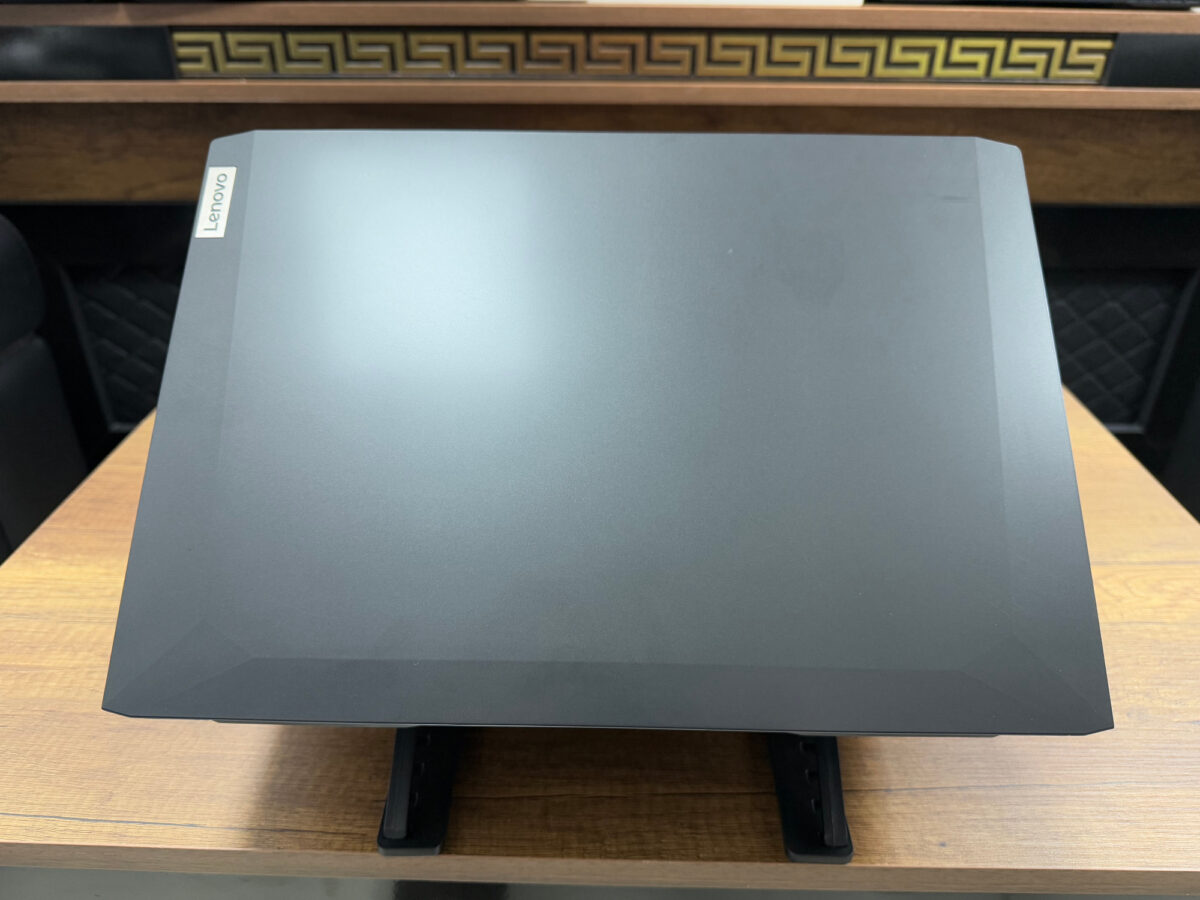 Lenovo Ideapad Gaming 3 15ACH6 AMD Ryzen 5 5600H 16GB RAM 512GB SSD RTX3060 15.6" FHD 120Hz W11 82K20242TX (İKİNCİ EL) - Görsel 3