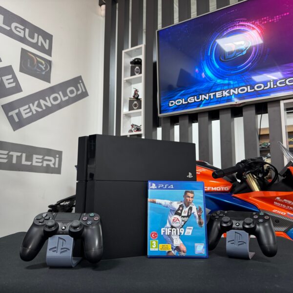 PlayStation 4 Fat 500GB Çift Kol + Fifa 19 Oyun CD’si (İKİNCİ EL)