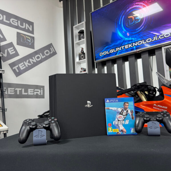 PlayStation 4 Pro 1TB Çift Kol + Fifa 19 Oyun CD’si (İKİNCİ EL)